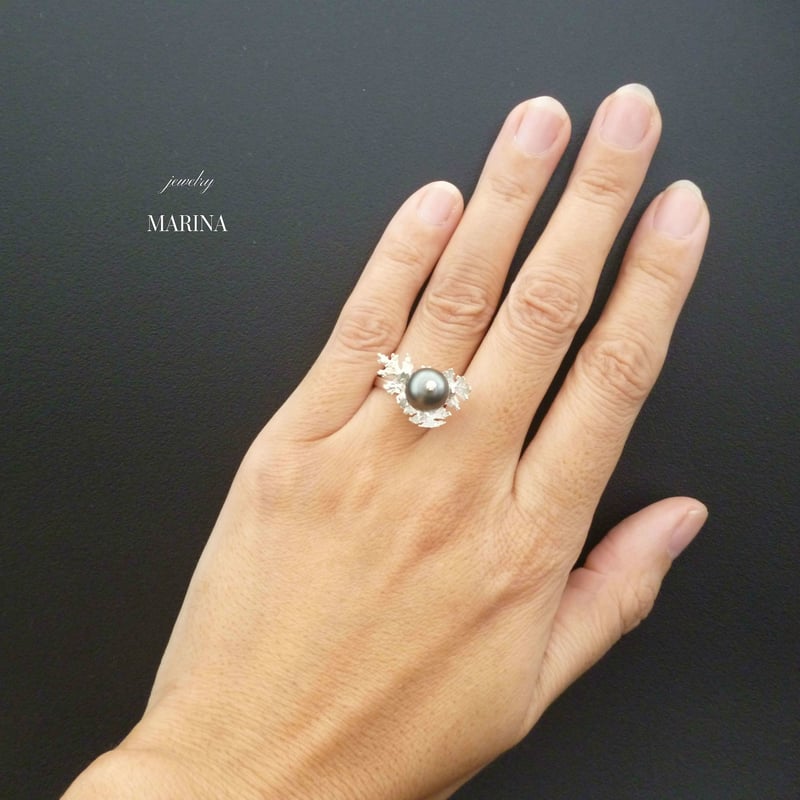黒真珠} ひいらぎの葉と黒真珠のリング silver | jewelry MARINA 黒真珠} ひいらぎの葉と黒真珠のリング silver | jewelry MARINA