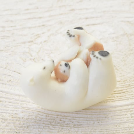 しろくまフィギュア（だっこ）