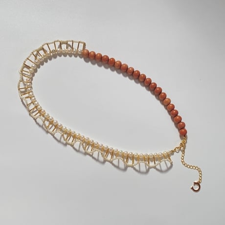 ⅓ frill necklace / ウッド × ホワイトパール