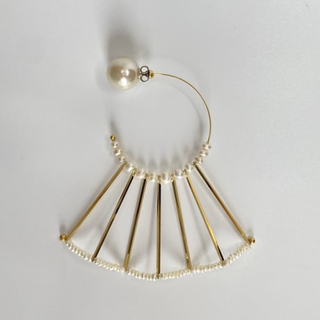 フリルパールピアス /  ロングスティック