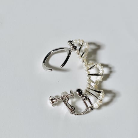 my tiny frill earring 〈イヤリングタイプ〉