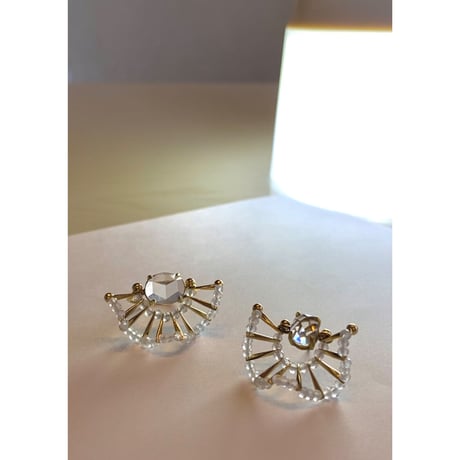 フリルピアス/bijou