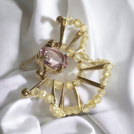 フリルピアス/bijou
