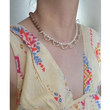 ⅓ frill necklace / ウッド × ホワイトパール