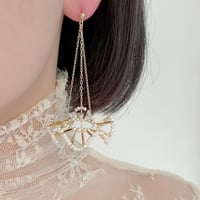 シャンデリアフリルピアス | C.A.D. Tokyo online store