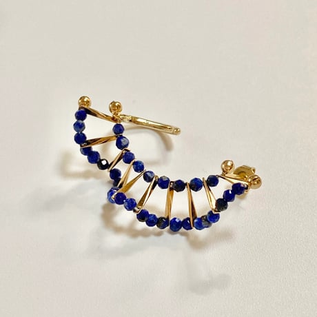 my tiny frill earring / color gemstone
