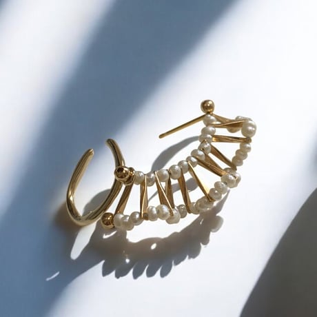 my tiny frill earring〈ピアスタイプ〉