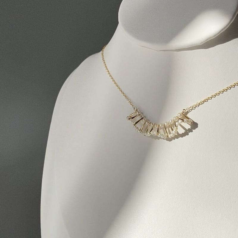 【CAD】フリルネックレス ビーズネックレス ビーズ ゴールド　パーティー CAD】フリルネックレス ビーズネックレス ビーズ ゴールド