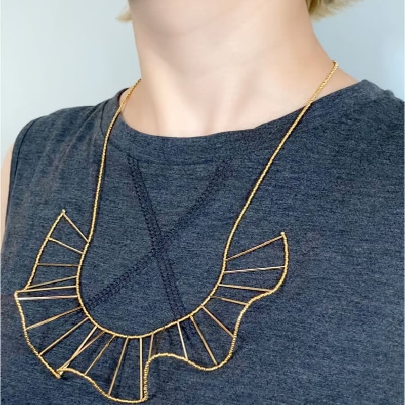 【CAD】フリルネックレス ビーズネックレス ビーズ ゴールド　パーティー CAD】フリルネックレス ビーズネックレス ビーズ ゴールド
