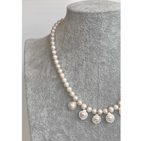 pearl necklace