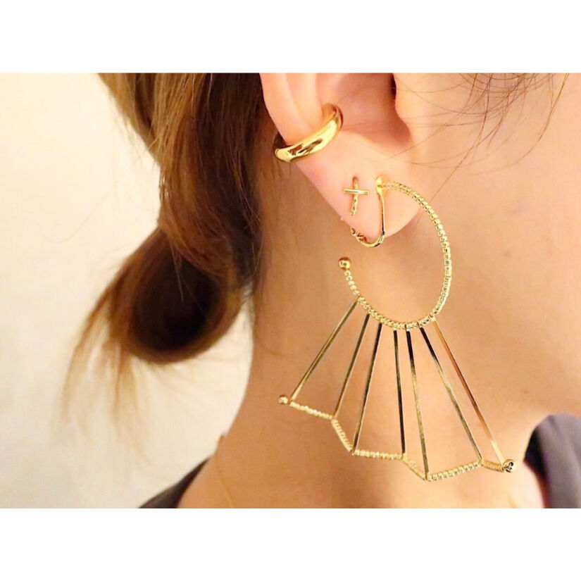 【478】木製パーツとアクリルビーズのイヤリング／ピアス 478】木製パーツとアクリルビーズのイヤリング／ピアス