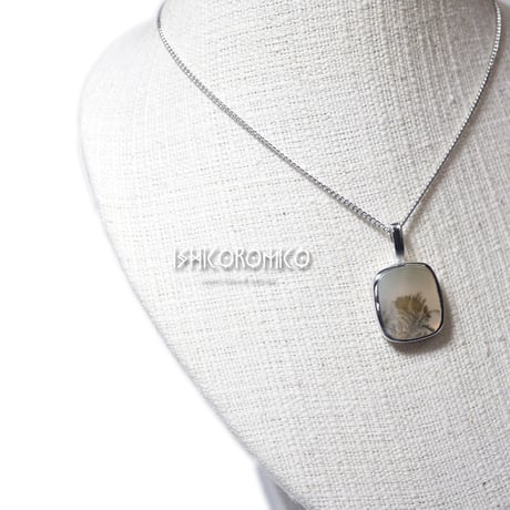 デンドリックアゲートのネックレス