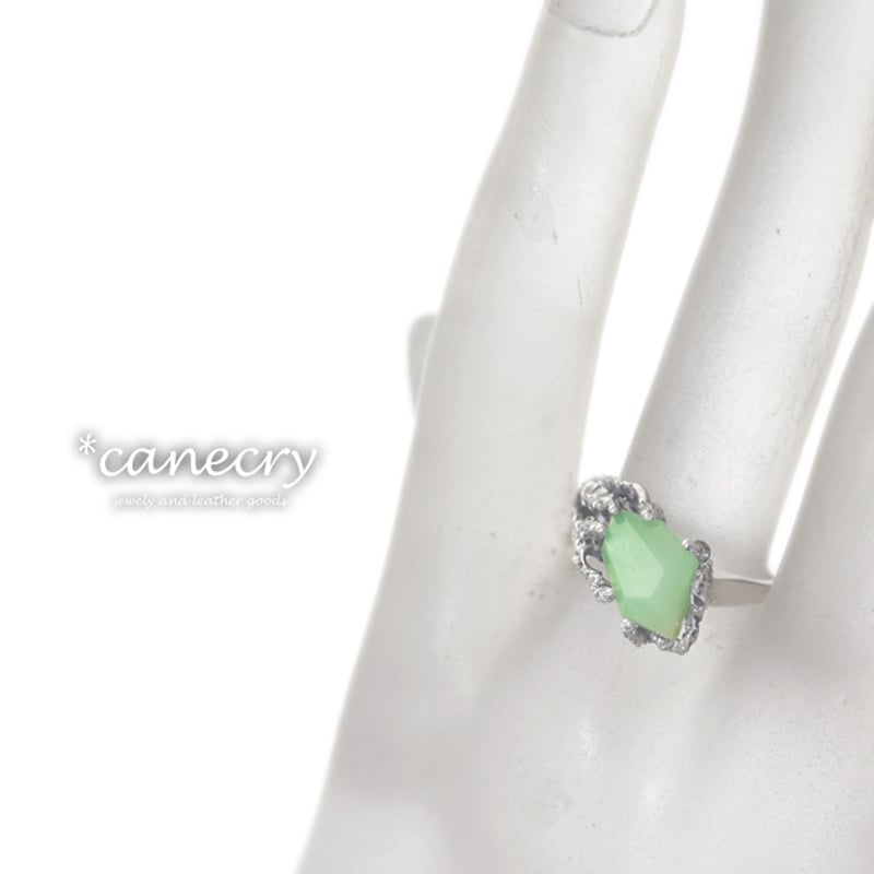 糸魚川翡翠のリング | 手磨き天然石のお店-イシコロミコ