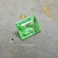 石で作るオーダージュエリー [ツァボライト(グリーンガーネット)]