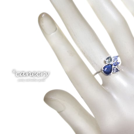 青系ペアシェイプ サファイア/タンザナイトの盛り合わせリング