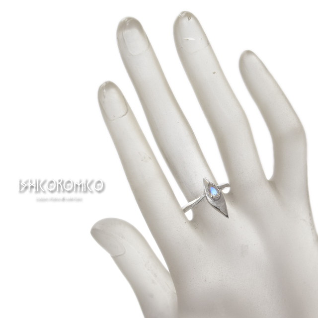 アンデシン-ラブラドライトのリング | 手磨き天然石のお店-イシコロミコ