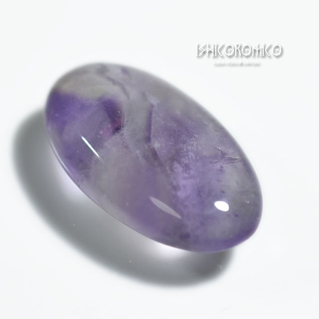 原石　アメジスト色のインクルージョン 2f66fa1eeab68dbf57f89a4d2ef34e