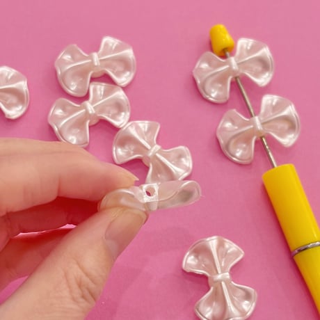 大穴ビーズ パール リボン 8個 ビーズ ☆カスタムボールペン☆ハンドメイド☆パーツ☆素材☆キッズアクセサリー☆かわいい☆ゆめかわいい☆パステル☆