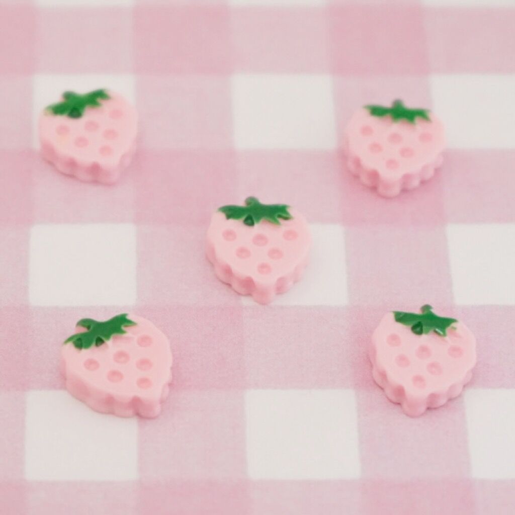 ミニ いちご デコパーツ 10個 ☆ハンドメイド☆パーツ☆素材☆キッズ
