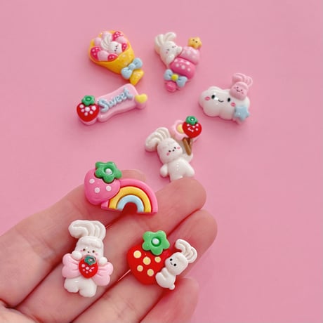 いちごうさぎ レインボー ミックス 8個 デコパーツ ☆ ハンドメイド☆ハンドメイドパーツ☆かわいい☆デコ☆デコパーツ ☆ホイップデコ☆ ヘアピン☆ ヘアゴム