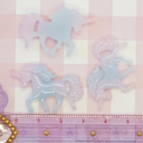 ユニコーン デコパーツ 4個 ☆ハンドメイド☆パーツ☆素材☆キッズアクセサリー☆かわいい☆ゆめかわいい☆パステル