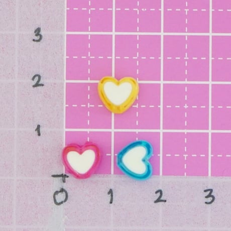 ホワイト×カラー ハート角ビーズ ☆ハンドメイド☆パーツ☆素材☆キッズアクセサリー☆かわいい☆ゆめかわいい☆パステル☆デコパーツ☆カボション☆