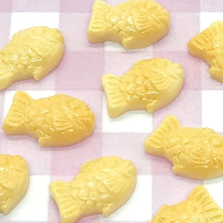 たい焼き デコパーツ 10個☆ハンドメイド☆パーツ☆素材☆キッズアクセサリー☆かわいい☆ゆめかわいい☆パステル☆228