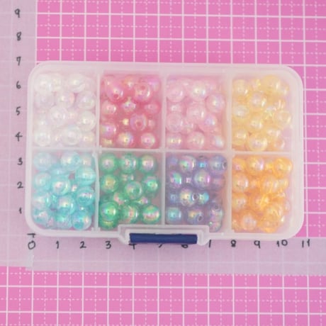 【訳あり】オーロラ 丸ビーズ  8ミリ  ケース入り☆ハンドメイド☆パーツ☆素材☆キッズアクセサリー☆かわいい☆ゆめかわいい☆パステル☆ファンシーぷらんたん