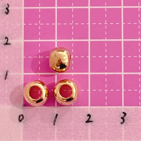 大穴ビーズ ゴールド  丸ビーズ 10個 ビーズ ☆カスタムボールペン☆ハンドメイド☆パーツ☆素材☆キッズアクセサリー☆かわいい☆ゆめかわいい☆パステル☆