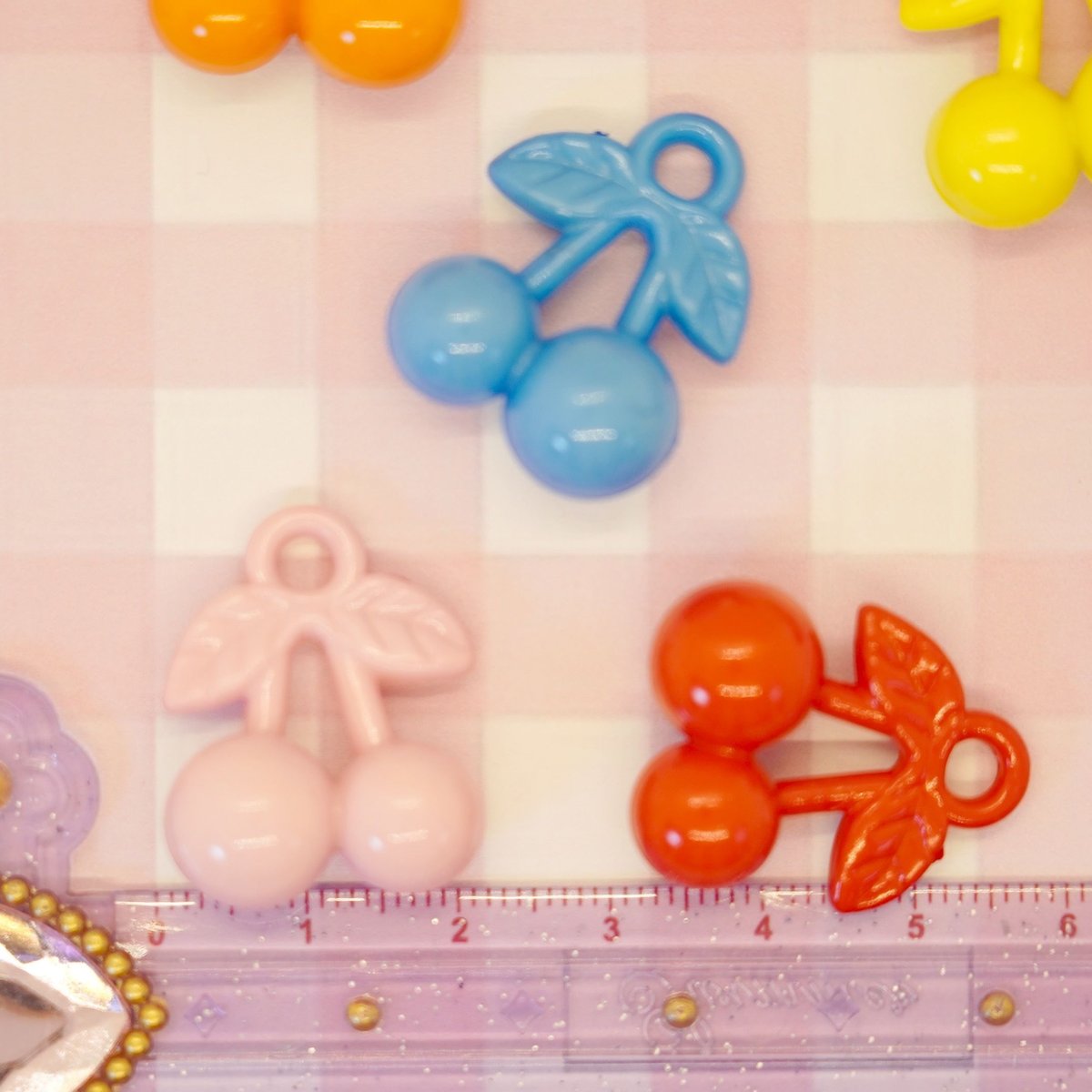 カラフル さくらんぼ チャーム 10個 ☆ハンドメイド☆パーツ☆素材