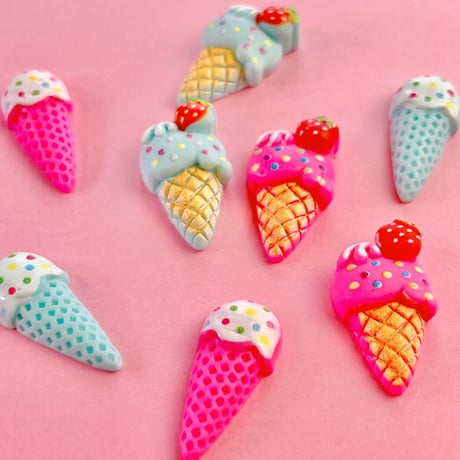 アイスクリーム コーン デコパーツ 8個☆ハンドメイド☆パーツ☆素材☆キッズアクセサリー☆かわいい☆ゆめかわいい☆パステル