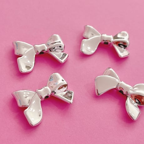 大穴ビーズ  リボン シルバー 4個 ビーズ ☆カスタムボールペン☆ハンドメイド☆パーツ☆素材☆キッズアクセサリー☆かわいい☆ゆめかわいい☆パステル☆