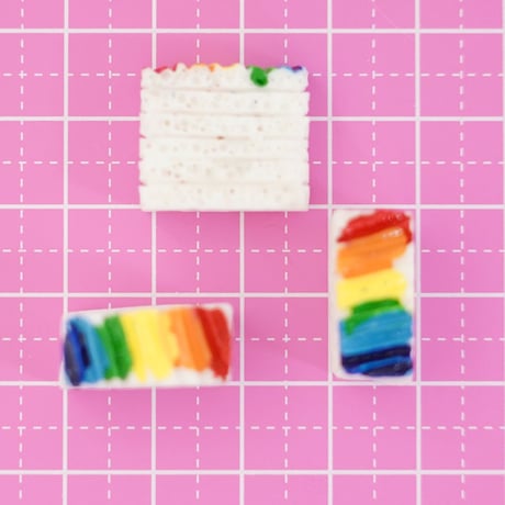 レインボー　スクエアケーキ デコパーツ 6個☆ハンドメイド☆パーツ☆素材☆キッズアクセサリー☆かわいい☆ゆめかわいい☆パステル