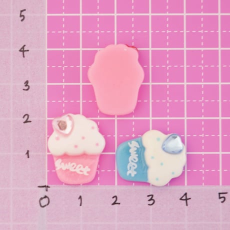 sweet カップケーキ  デコパーツ 10個 ☆ハンドメイド☆パーツ☆素材☆キッズアクセサリー☆かわいい☆ゆめかわいい☆パステル