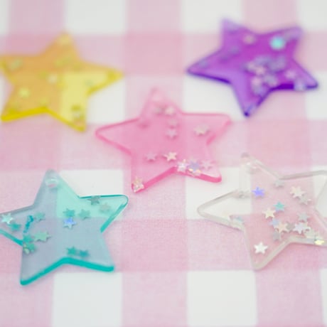 クリアカラー ホログラム スターチャーム 10個 ☆ハンドメイド☆パーツ☆素材☆キッズアクセサリー☆かわいい☆ゆめかわいい☆パステル☆ファンシーぷらんたん