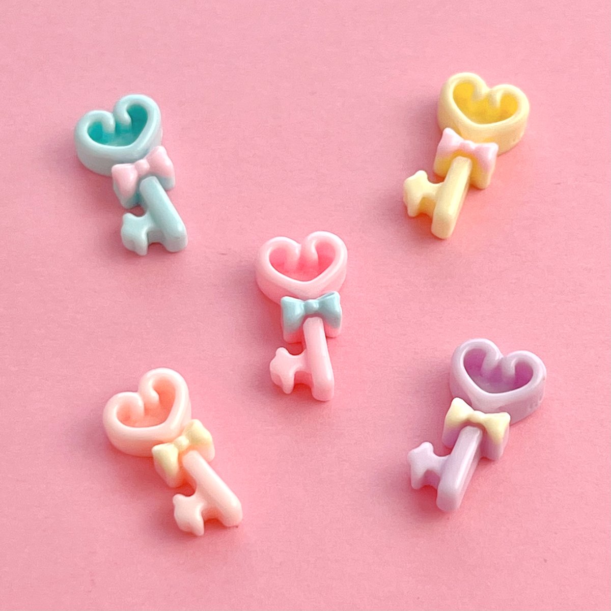 ミニ ハート リボン カギ デコパーツ 5個 ☆ ハンドメイド☆パーツ