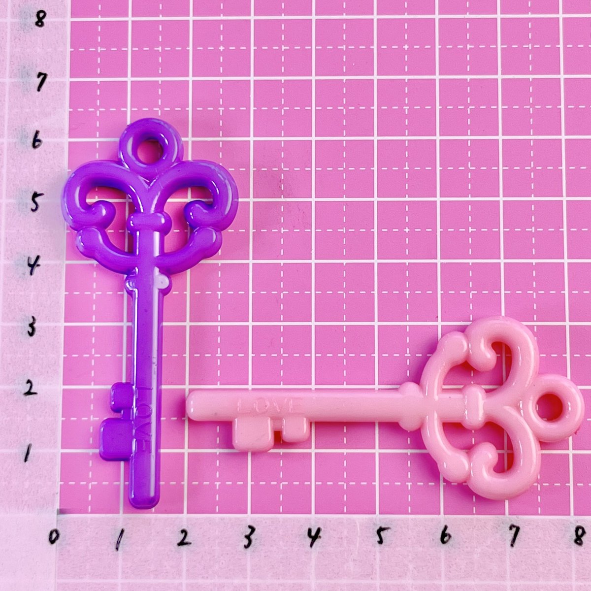 魔法のカギチャーム 6個☆ハンドメイド☆パーツ☆素材☆キッズ