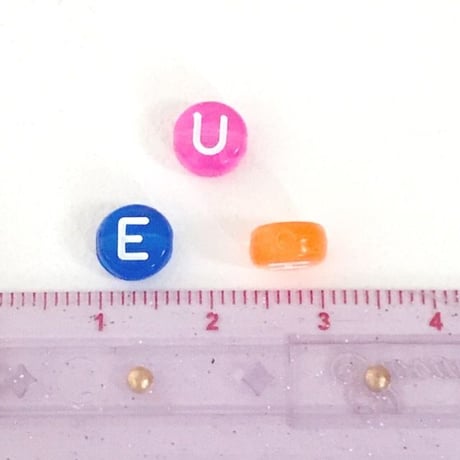 アルファベットビーズ  丸 100個☆ハンドメイド☆パーツ☆素材☆キッズアクセサリー☆かわいい☆ゆめかわいい☆パステル☆245