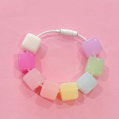 大穴ビーズ  キューブ ８個☆カスタムボールペン☆ハンドメイド☆パーツ☆素材☆キッズアクセサリー☆かわいい☆ゆめかわいい☆パステル☆