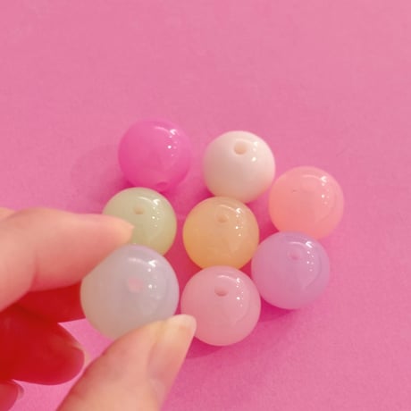 大穴ビーズ  ミルキー 丸 16ミリ 8個 ビーズ ☆カスタムボールペン☆ハンドメイド☆パーツ☆素材☆キッズアクセサリー☆かわいい☆ゆめかわいい☆パステル☆