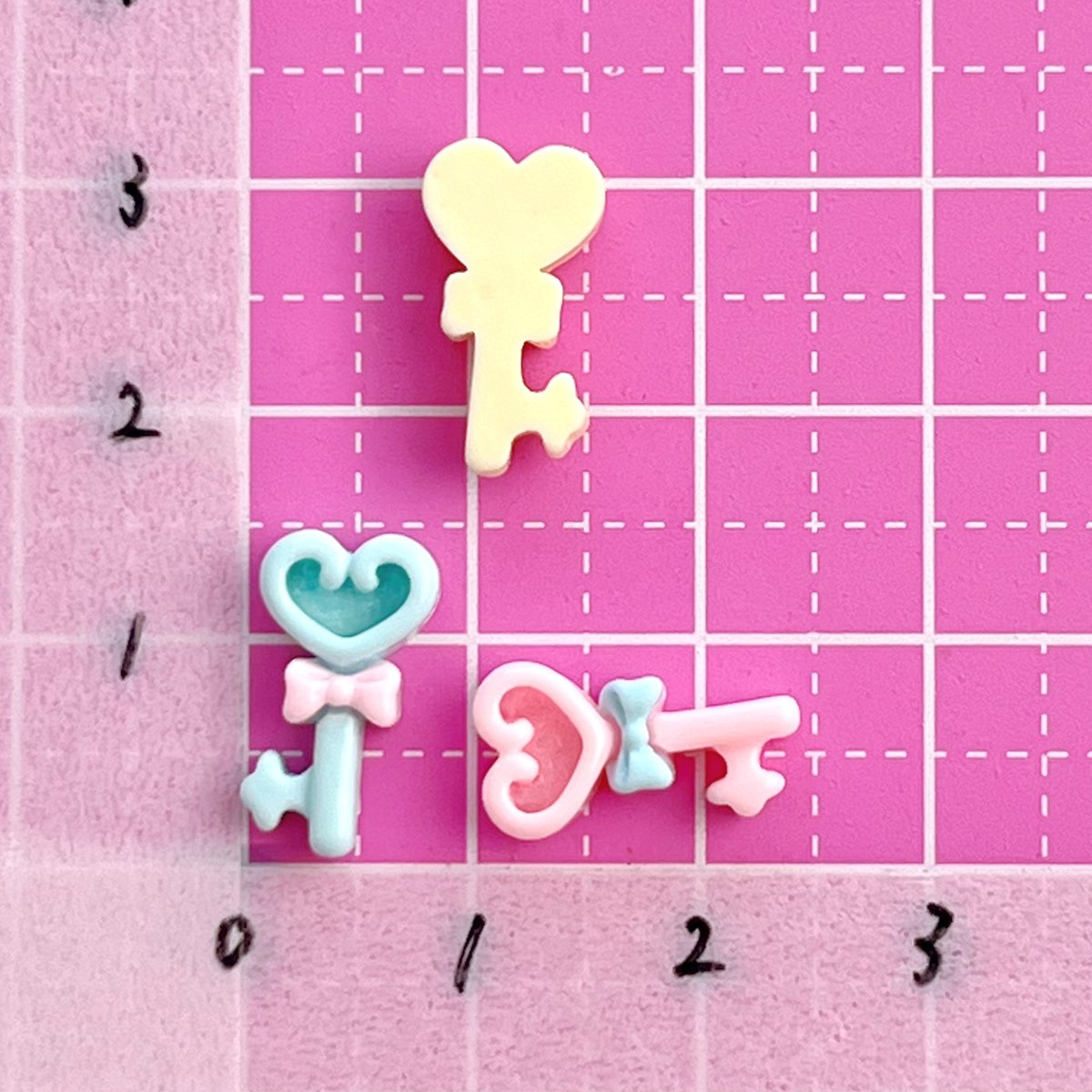 ミニ ハート リボン カギ デコパーツ 5個 ☆ ハンドメイド☆パーツ 