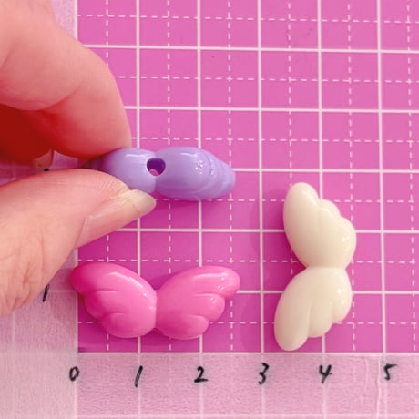 大穴ビーズ  パステル 天使の羽 8個  ☆カスタムボールペン☆ハンドメイド☆パーツ☆素材☆キッズアクセサリー☆かわいい☆ゆめかわいい☆パステル☆
