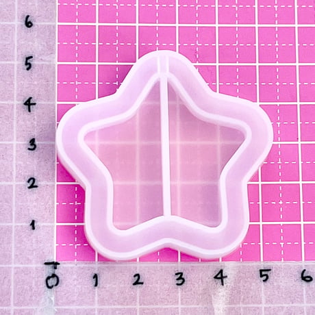 シリコンモールド 星 星シェイカー ☆ハンドメイド☆パーツ☆素材☆キッズアクセサリー☆かわいい☆ゆめかわいい☆パステル☆ファンシーぷらんたん