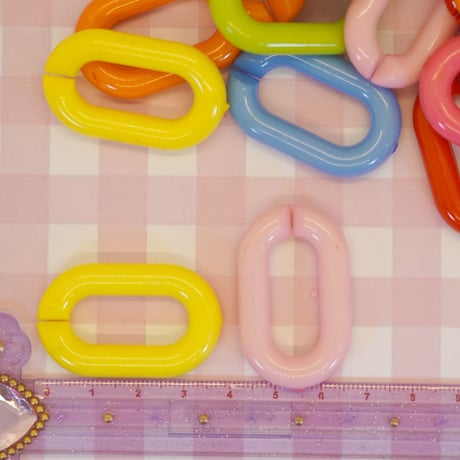 カラフルチェーン リング Mサイズ ☆ハンドメイド☆パーツ☆素材☆キッズアクセサリー☆かわいい☆ゆめかわいい☆パステル☆ファンシーぷらんたん