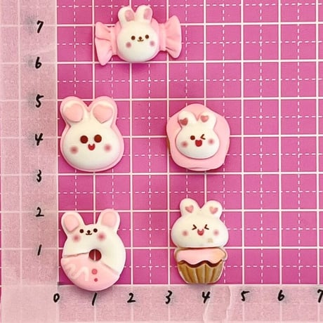 スイーツうさぎ  デコパーツ 5個 ☆ハンドメイド☆パーツ☆素材☆キッズアクセサリー☆かわいい☆ゆめかわいい☆パステル