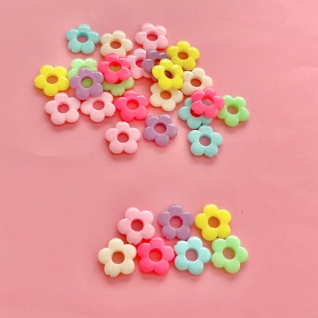 パステル お花 ビーズ 30個 ☆ハンドメイド☆パーツ☆素材☆キッズアクセサリー☆かわいい☆ゆめかわいい☆パステル☆ファンシーぷらんたん
