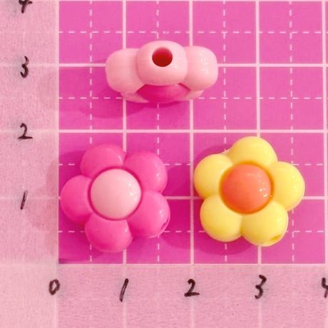 大穴ビーズ  パステル 花ビーズ 6個  ☆カスタムボールペン☆ハンドメイド☆パーツ☆素材☆キッズアクセサリー☆かわいい☆ゆめかわいい☆パステル☆