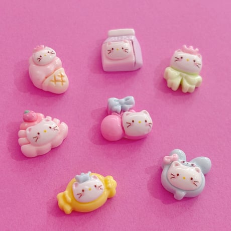 ミニ なりきり 王冠ねこ 7個 デコパーツ ☆ ハンドメイド☆ハンドメイドパーツ☆かわいい☆デコ☆デコパーツ ☆ホイップデコ☆ ヘアピン☆ ヘアゴム