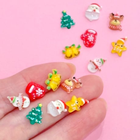 ミニミニ クリスマス デコパーツ ミックス  １４個 ☆ ハンドメイド☆ハンドメイドパーツ☆かわいい☆デコ☆ホイップデコ☆ネイル