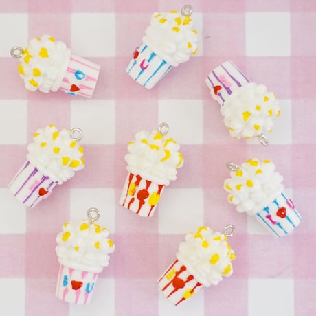 立体 ポップコーン チャーム 8個 ☆ハンドメイド☆パーツ☆素材☆キッズアクセサリー☆かわいい☆ゆめかわいい☆パステル☆ファンシーぷらんたん